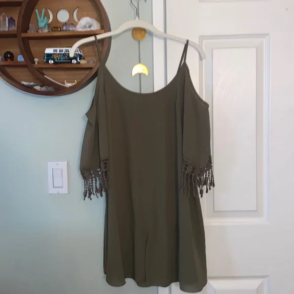 Charlotte Russe | Dresses | Flowy Olive Green Dress | Poshmark